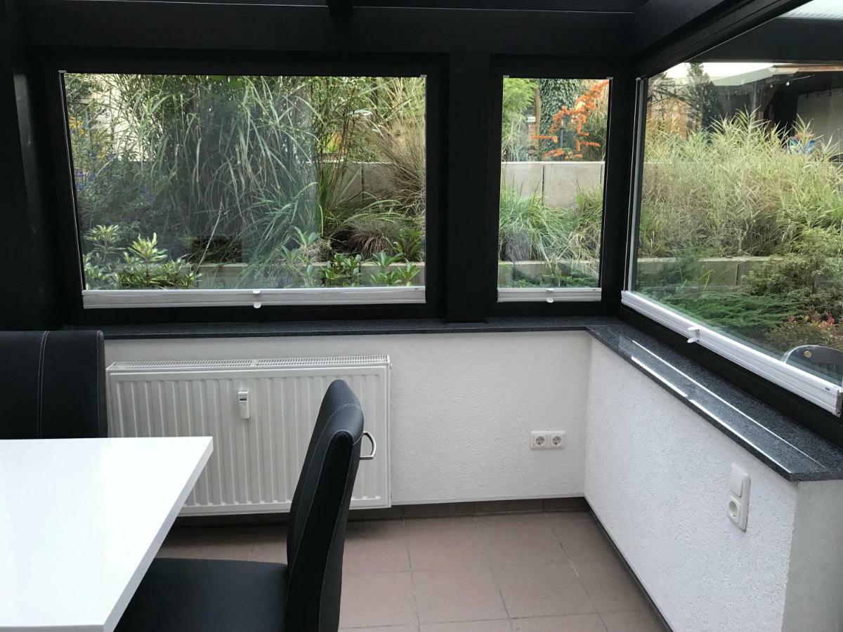 Ruhige Souterrainwohnung Leverkusen Exterior foto