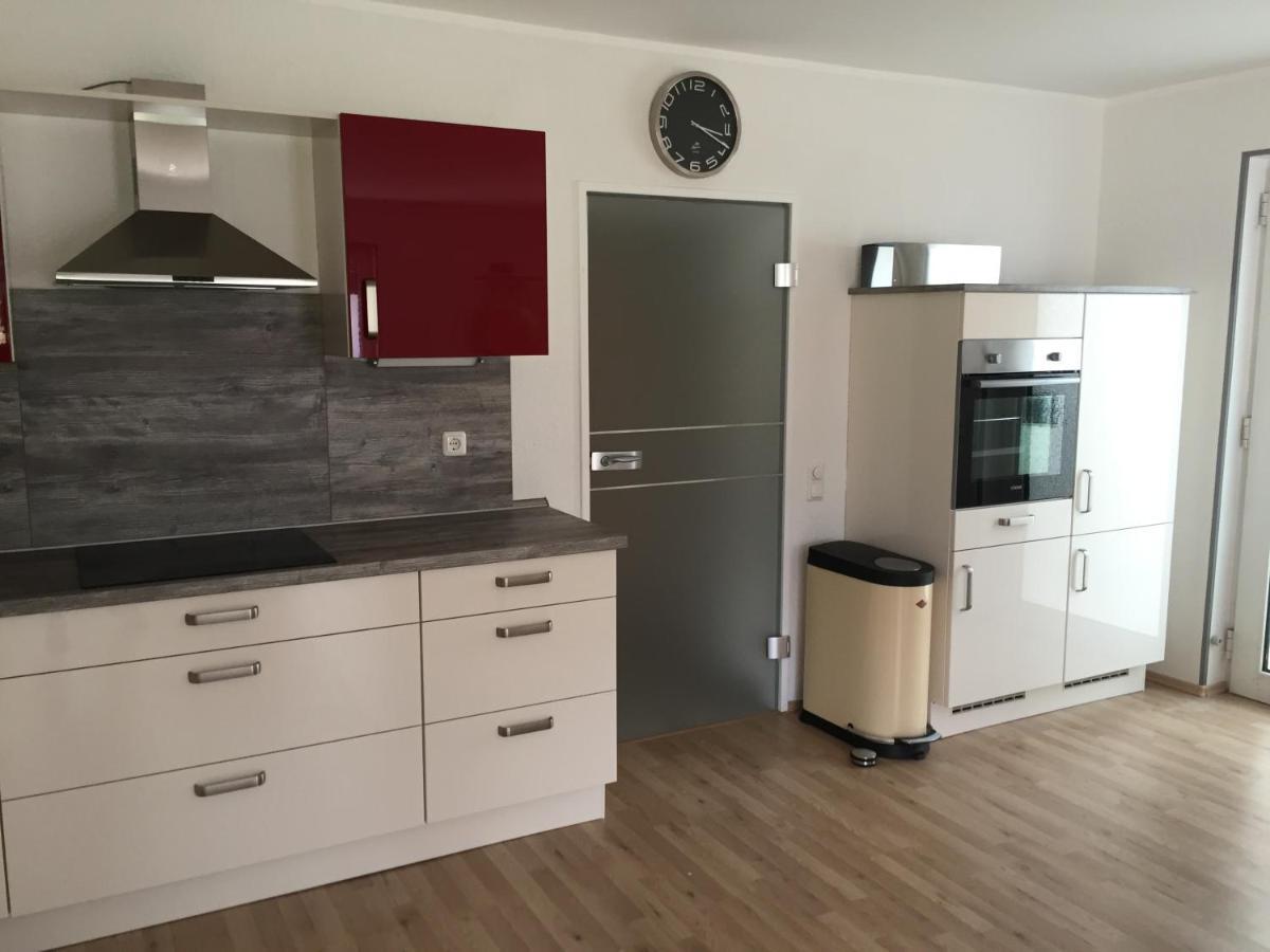 Ruhige Souterrainwohnung Leverkusen Habitación foto